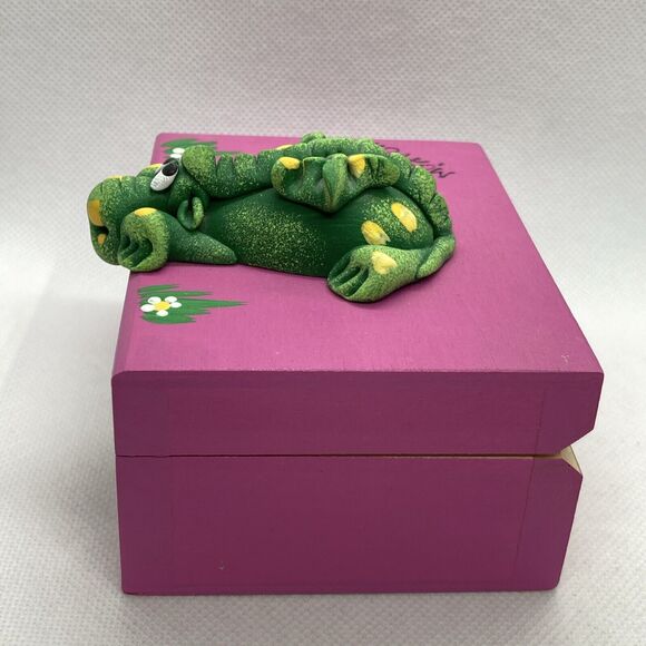 Krakow Poland Tourist Wooden Dragon Figurine Pink Trinket Box Hinged  4'' x  3'' - Picture 4 of 10